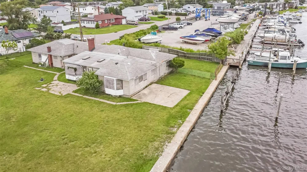 84 Sunset Lane Patchogue, NY 11772