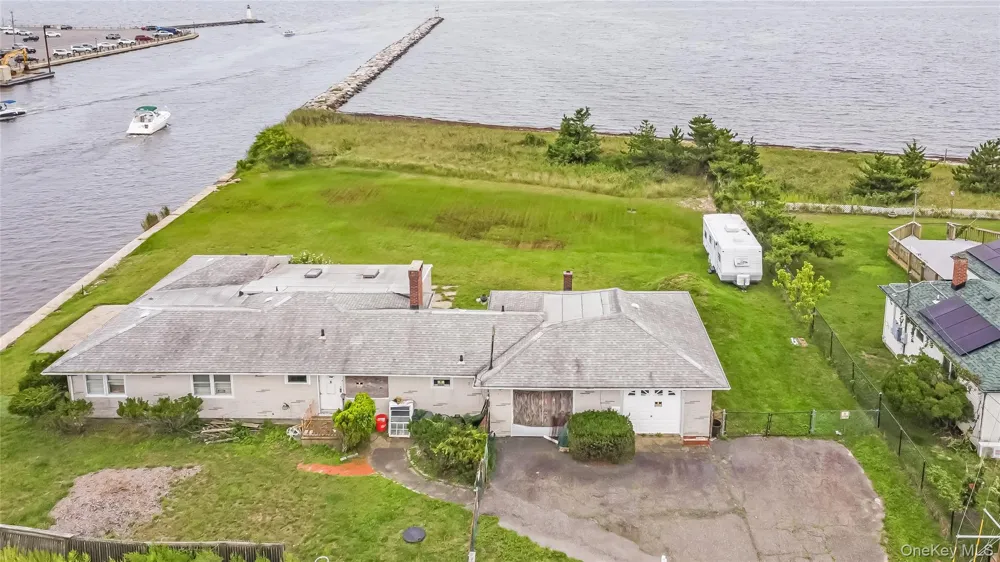 84 Sunset Lane Patchogue, NY 11772