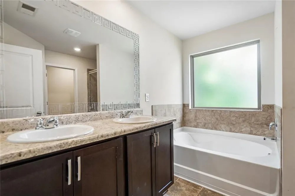 2045 Theberton Trail Locust Grove, GA 30248