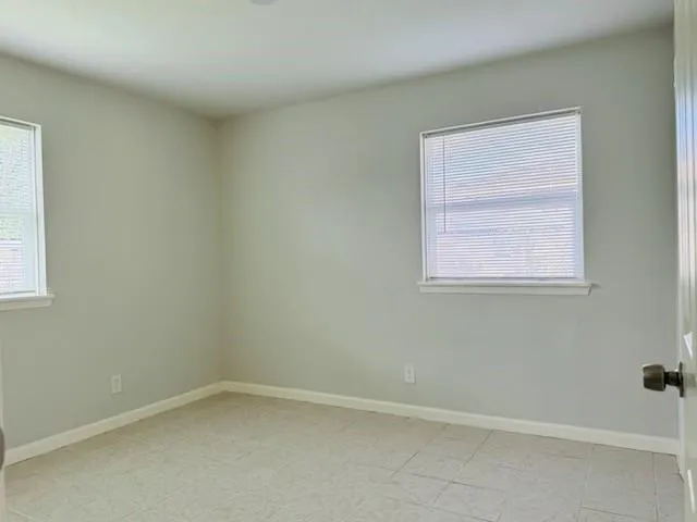 647 Regal Street Houston, TX 77034