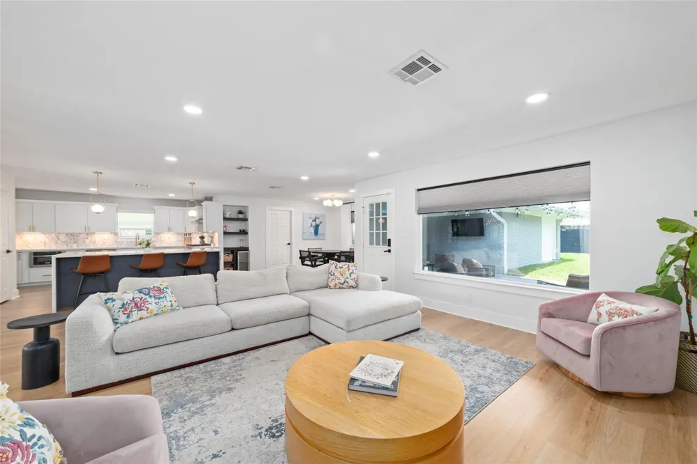 6503 Kury Lane Houston, TX 77008