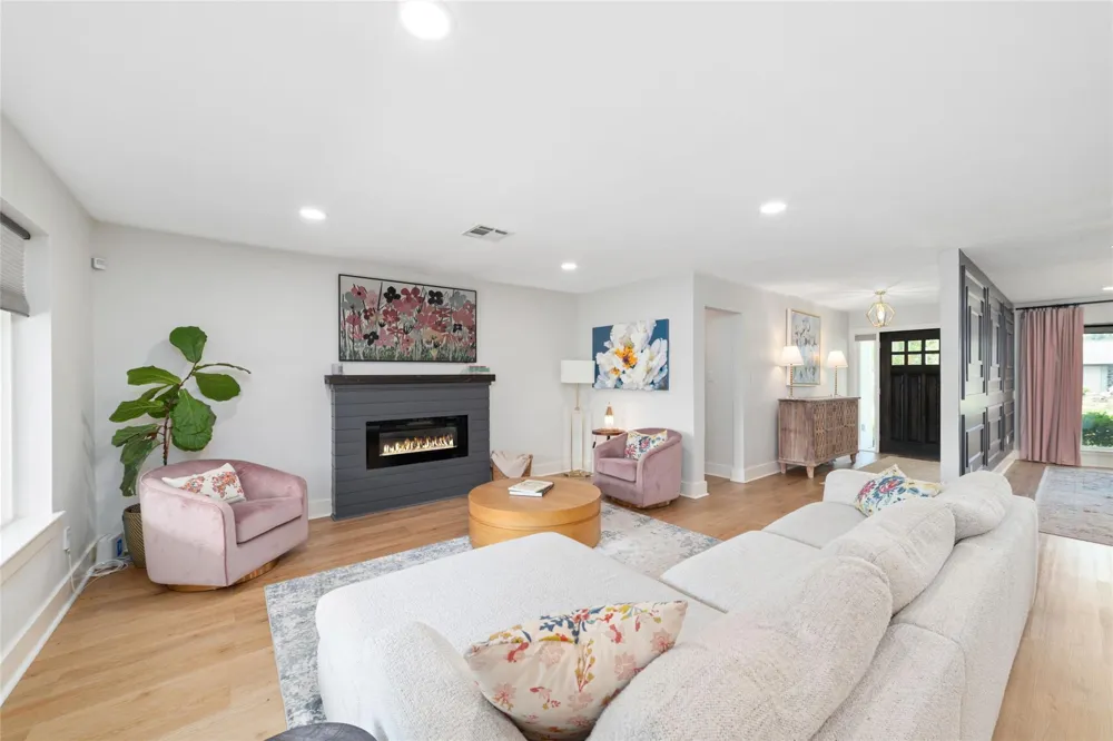 6503 Kury Lane Houston, TX 77008
