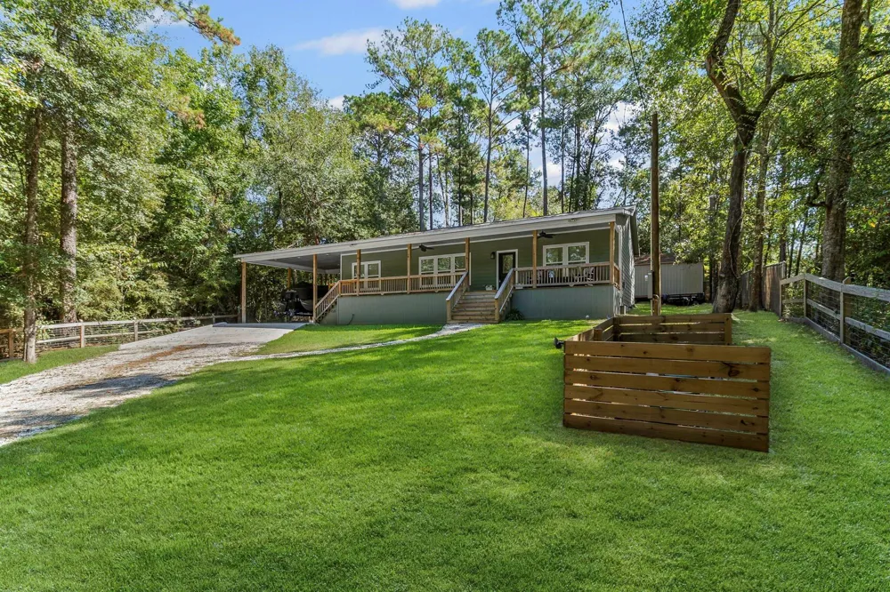 495 Oak Tree Drive Point Blank, TX 77364