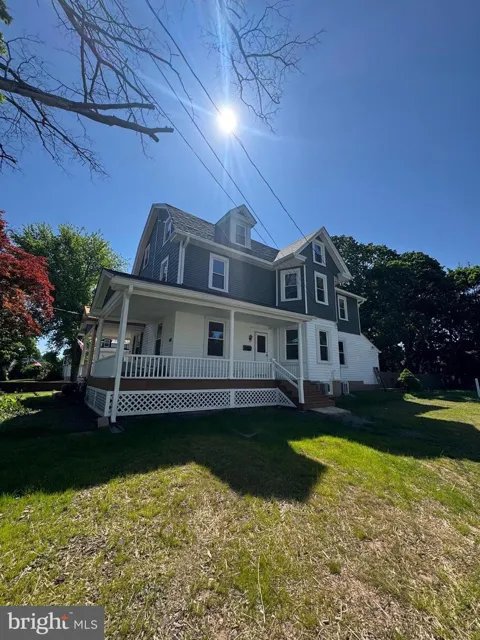683 KNOWLES AVENUE