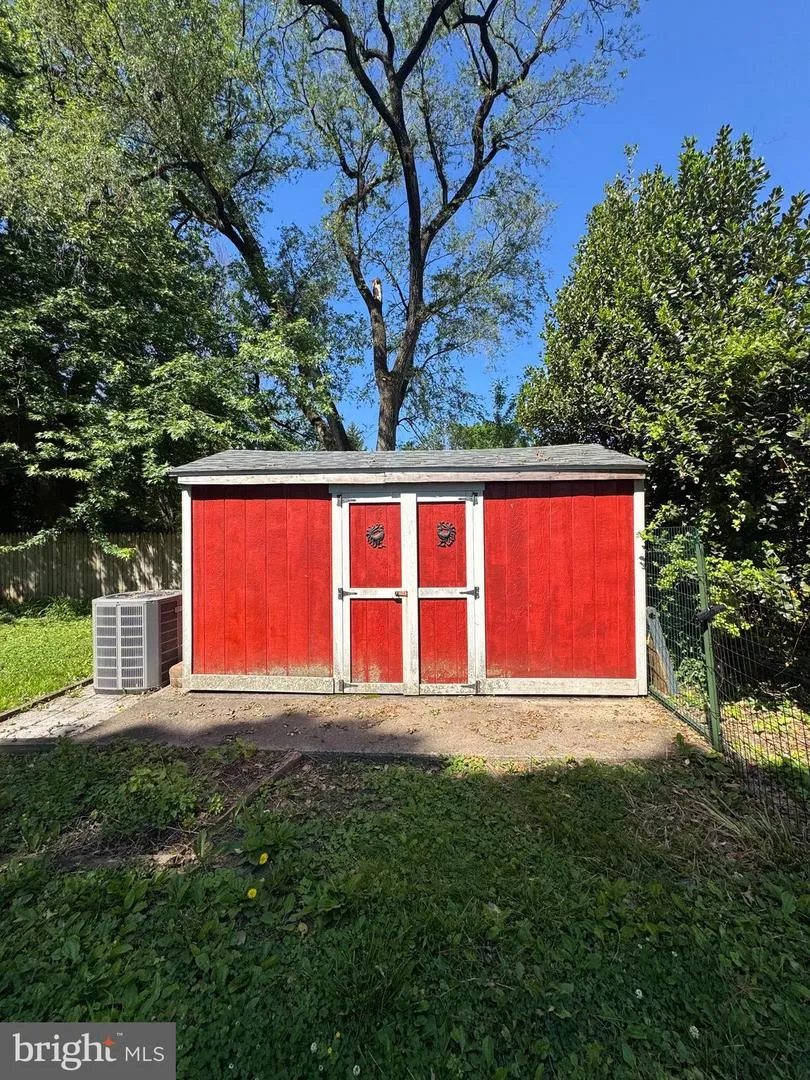 683 KNOWLES AVENUE Southampton, PA 18966