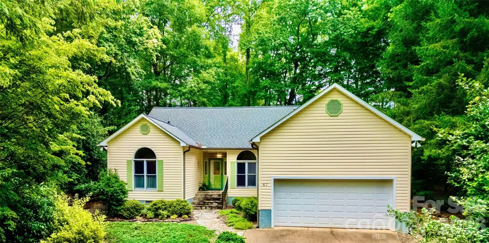 67 Autumn Glen Court Brevard, NC 28712