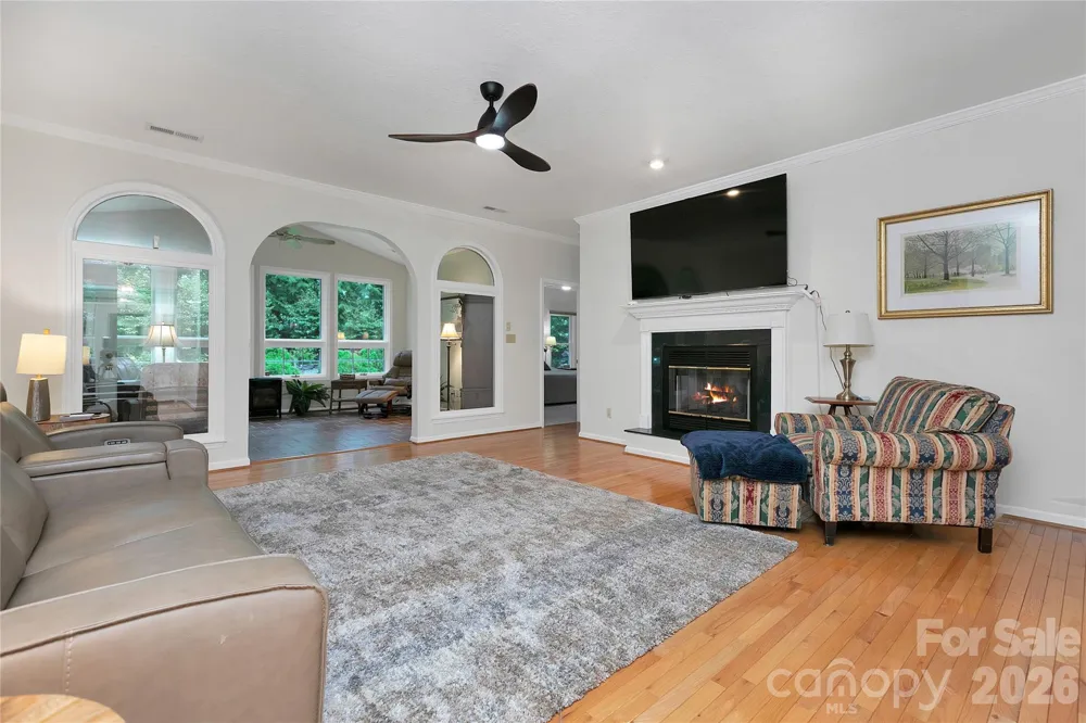 67 Autumn Glen Court Brevard, NC 28712