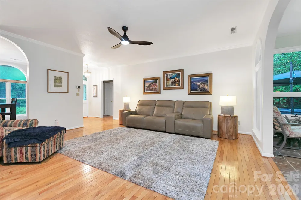 67 Autumn Glen Court Brevard, NC 28712