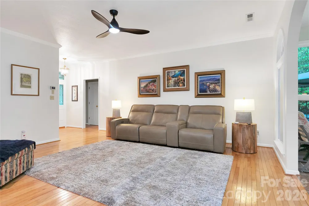 67 Autumn Glen Court Brevard, NC 28712