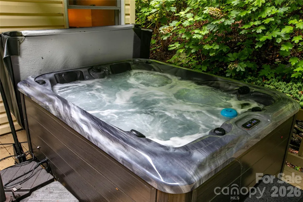 67 Autumn Glen Court Brevard, NC 28712