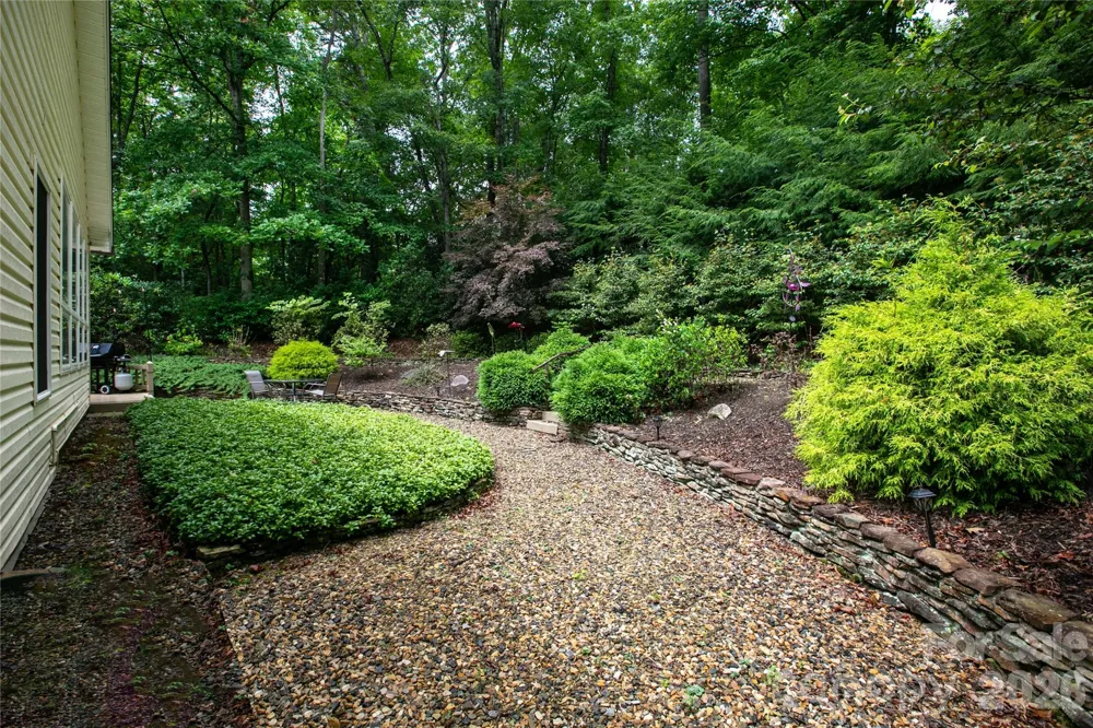 67 Autumn Glen Court Brevard, NC 28712