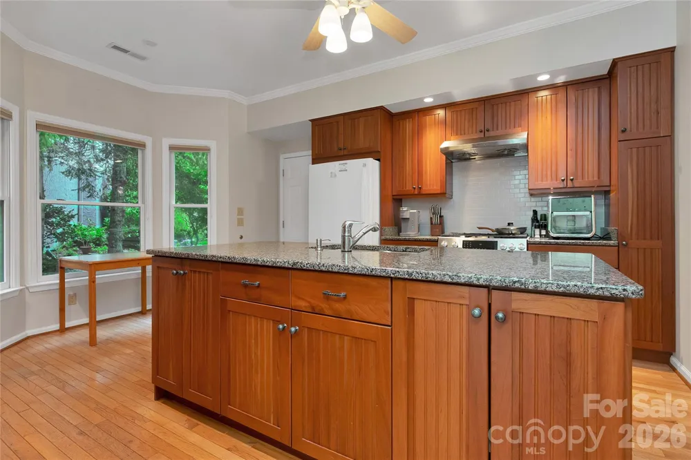 67 Autumn Glen Court Brevard, NC 28712