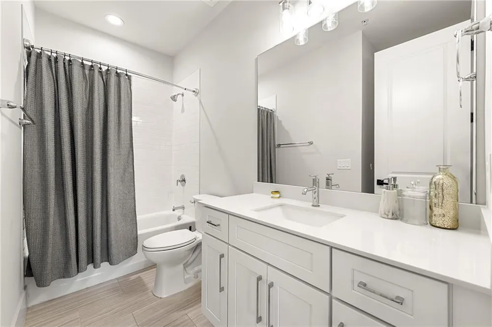 6890 Peachtree Dunwoody Road #301 Sandy Springs, GA 30328