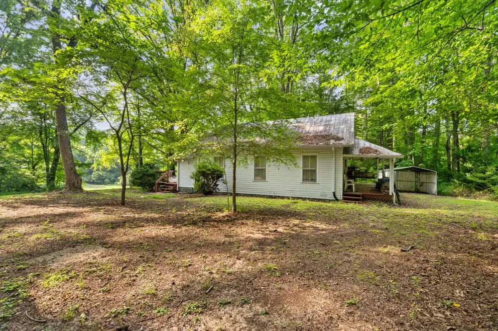 379 County Road 48 Athens, TN 37303