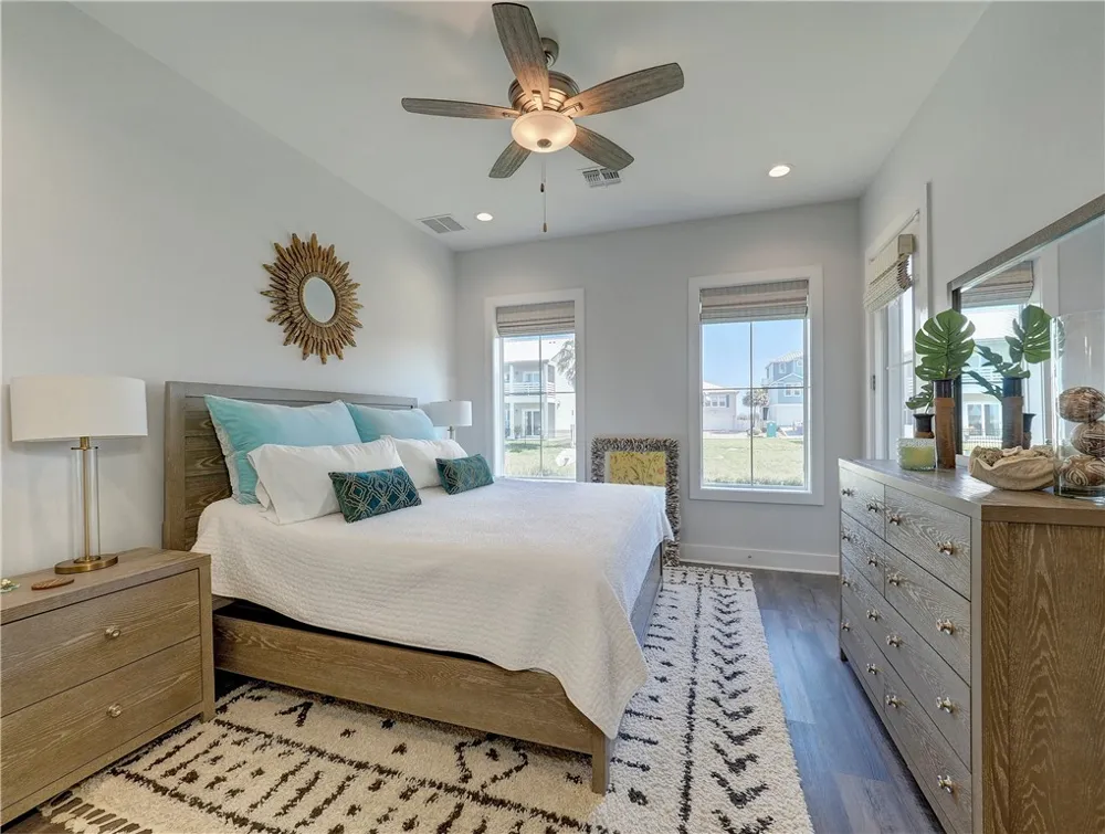 114 Backside Drive Port Aransas, TX 78373