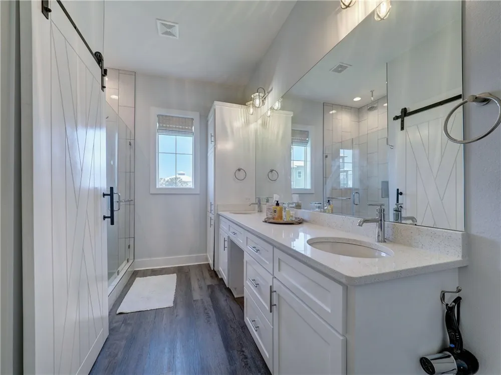 114 Backside Drive Port Aransas, TX 78373