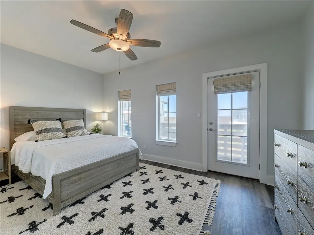 114 Backside Drive Port Aransas, TX 78373