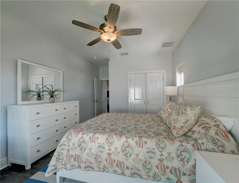 114 Backside Drive Port Aransas, TX 78373