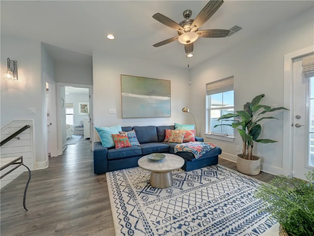 114 Backside Drive Port Aransas, TX 78373