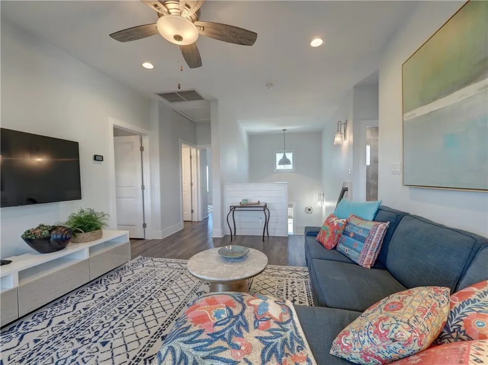 114 Backside Drive Port Aransas, TX 78373