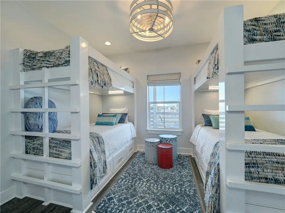 114 Backside Drive Port Aransas, TX 78373