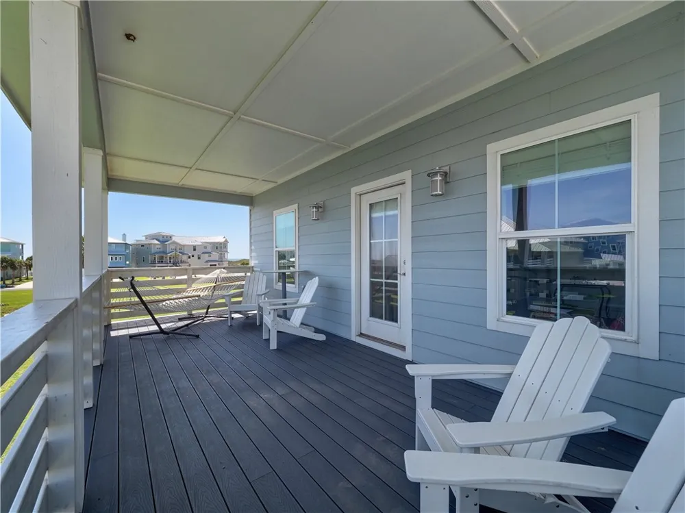 114 Backside Drive Port Aransas, TX 78373