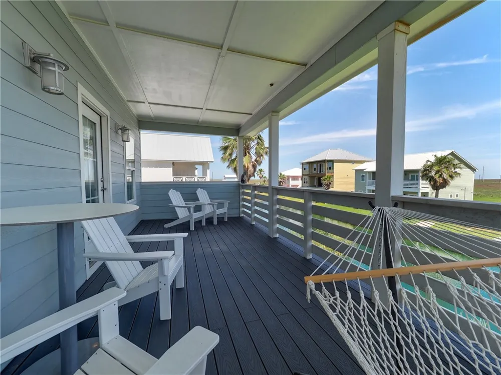 114 Backside Drive Port Aransas, TX 78373