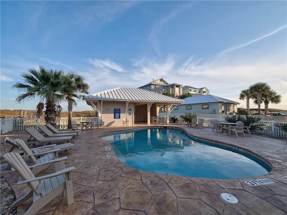 114 Backside Drive Port Aransas, TX 78373