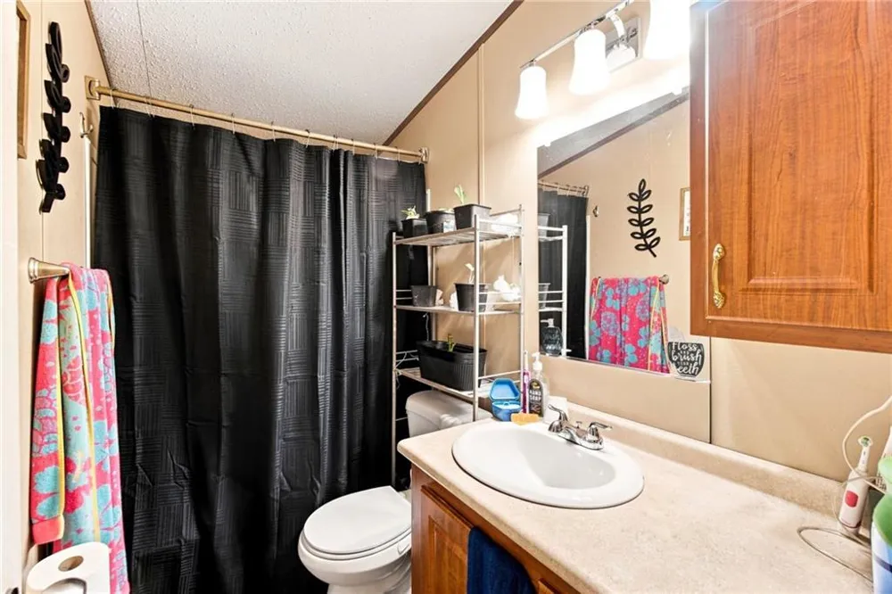 157 Neal Valley Lane Commerce, GA 30530