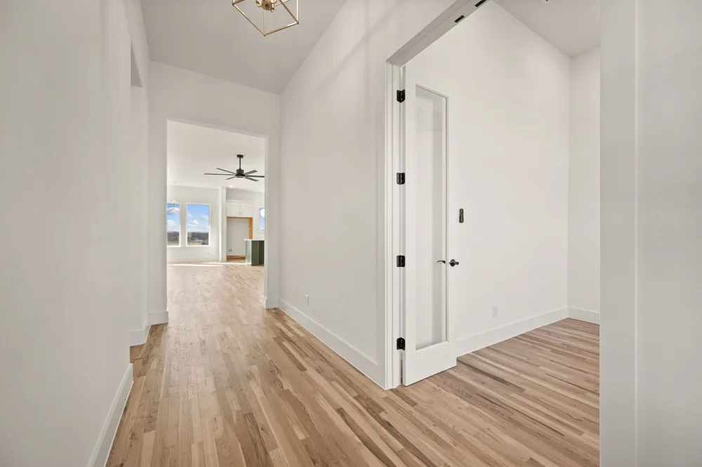 412 Caprock Lane Reno, TX 76020