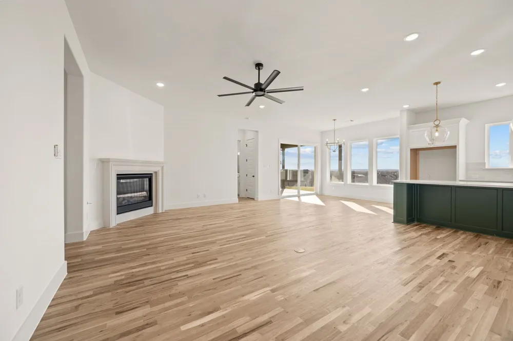 412 Caprock Lane Reno, TX 76020