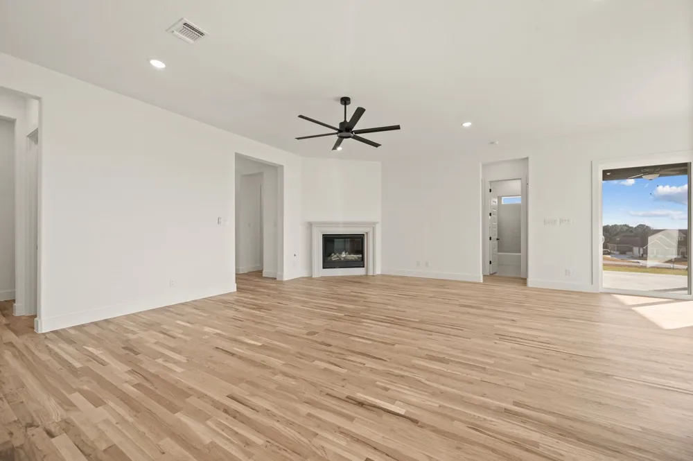 412 Caprock Lane Reno, TX 76020