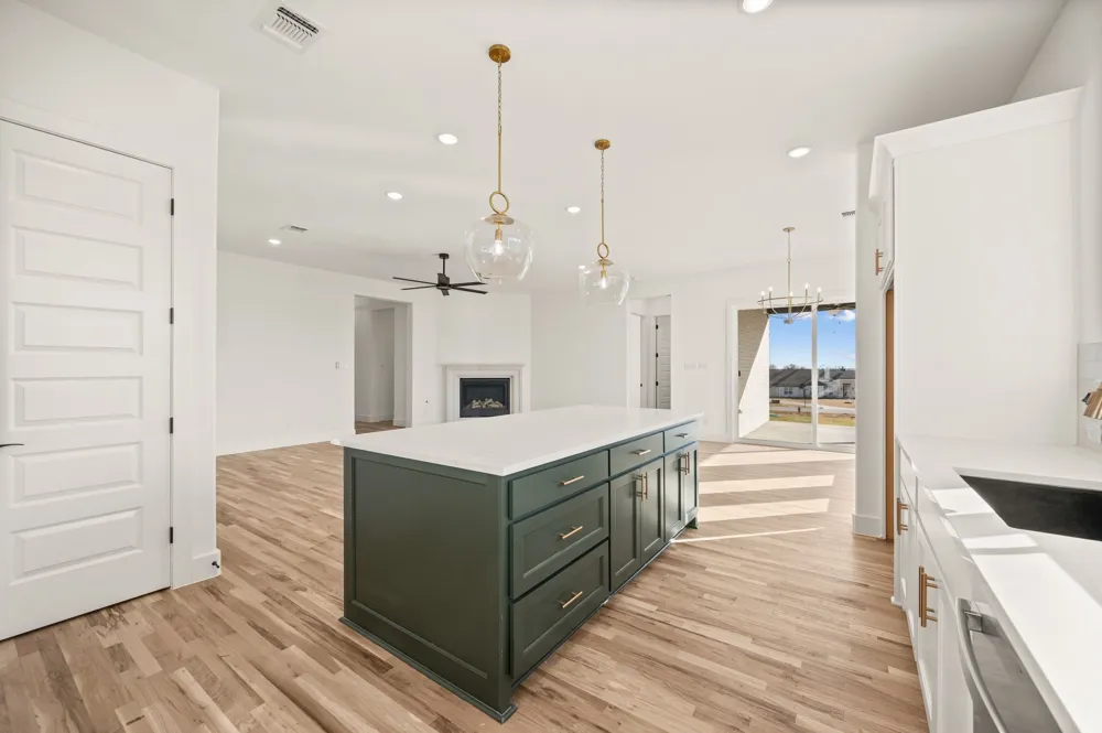 412 Caprock Lane Reno, TX 76020