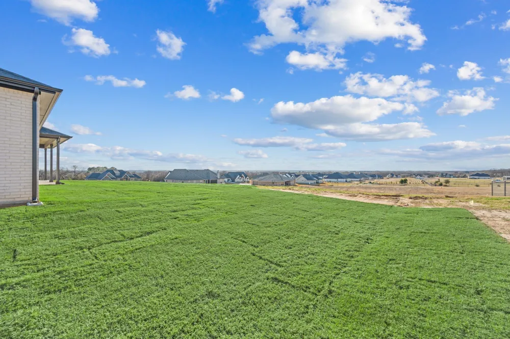 412 Caprock Lane Reno, TX 76020