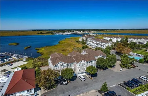 3 Bayside Dr