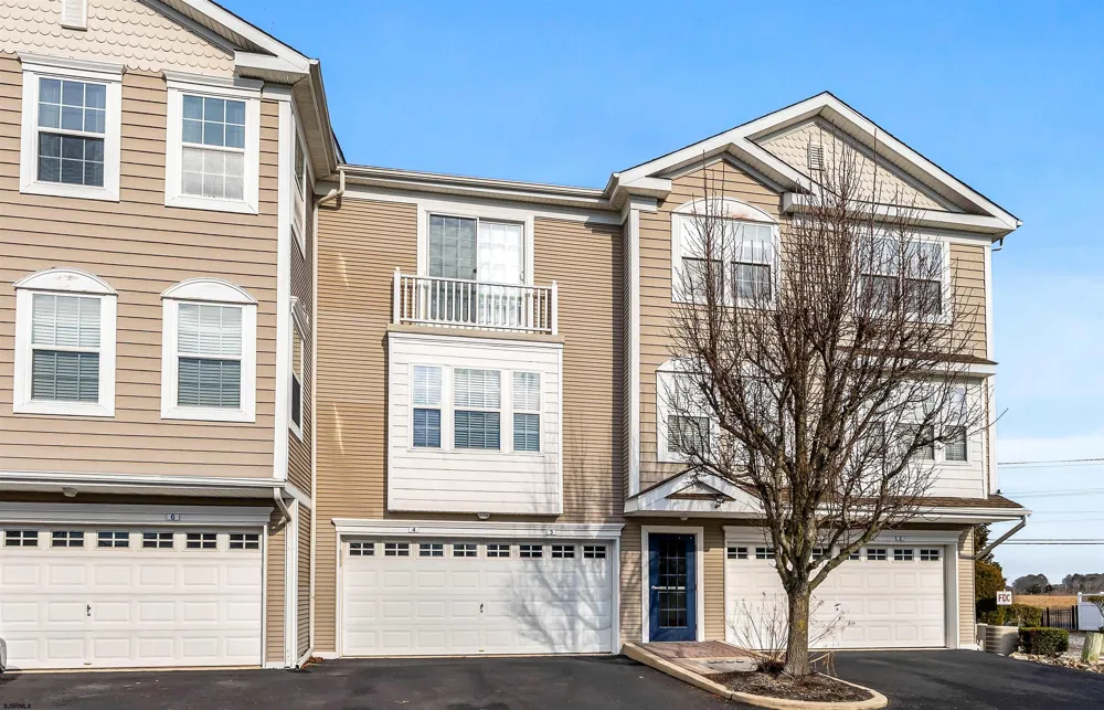 3 Bayside Dr Somers Point, NJ 08244