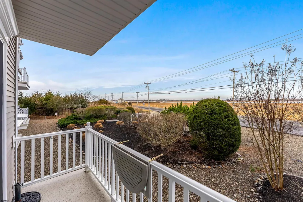 3 Bayside Dr Somers Point, NJ 08244