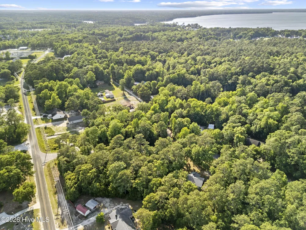 000 Holly Drive Sneads Ferry, NC 28460