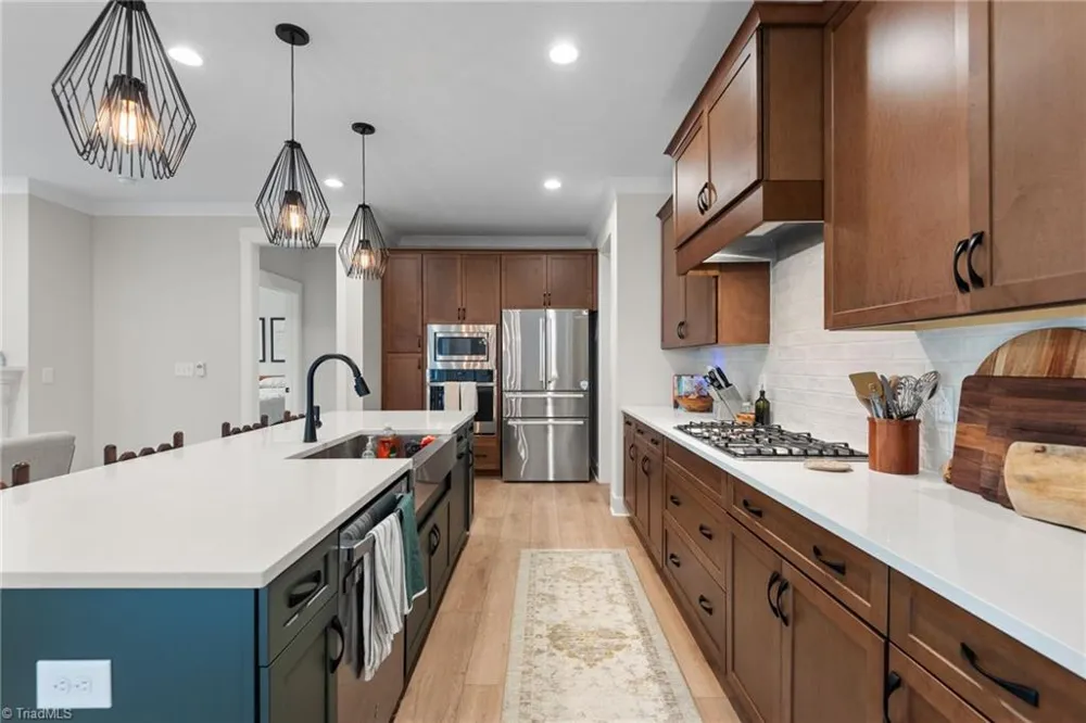 6721 Honeycutt Reserve Drive Oak Ridge, NC 27310