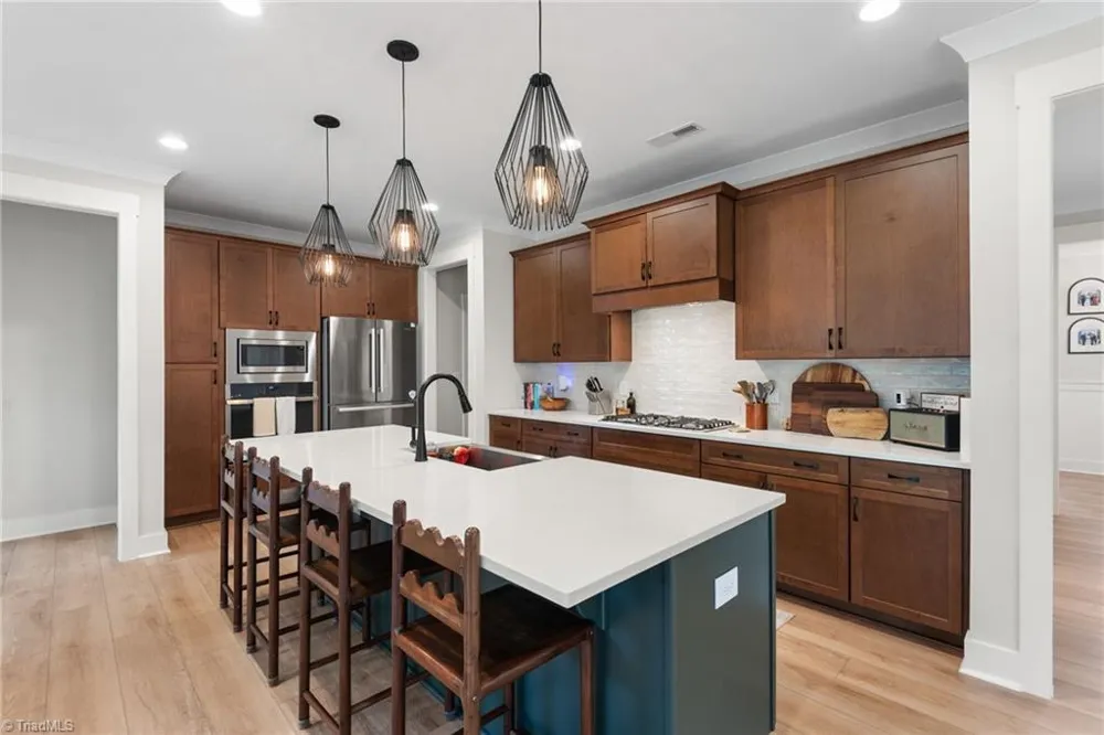 6721 Honeycutt Reserve Drive Oak Ridge, NC 27310