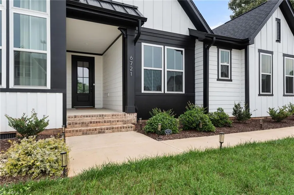 6721 Honeycutt Reserve Drive Oak Ridge, NC 27310