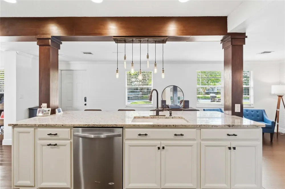 2918 CARL TERRACE Orlando, FL 32804