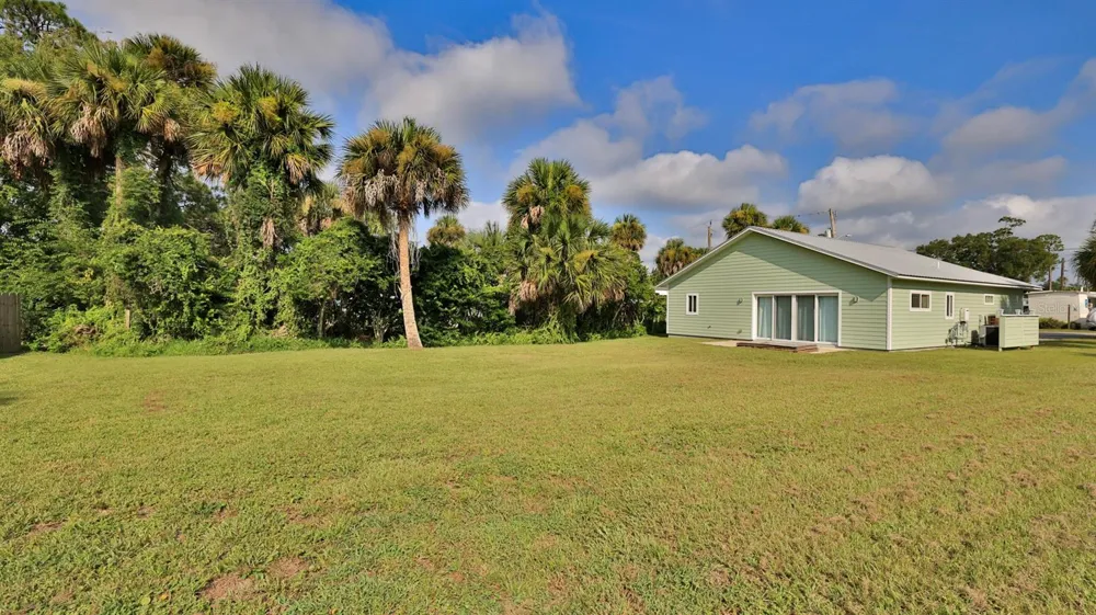 118 SNYDER STREET Edgewater, FL 32132