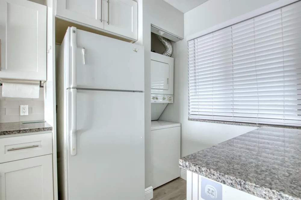 4254 D Este Court #304 Lake Worth, FL 33467