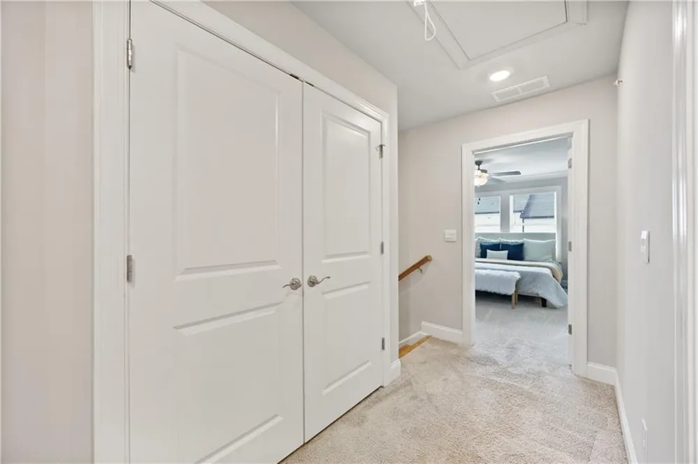 504 Hampton Crossing Woodstock, GA 30188