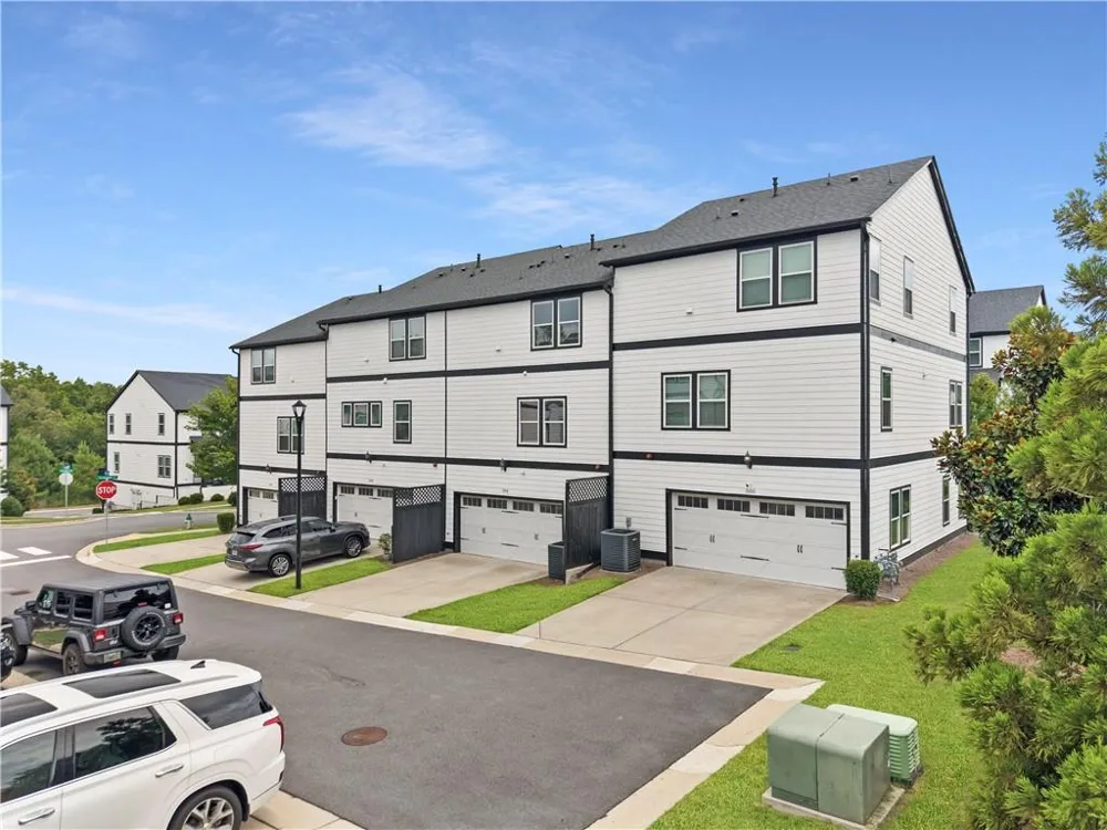 504 Hampton Crossing Woodstock, GA 30188