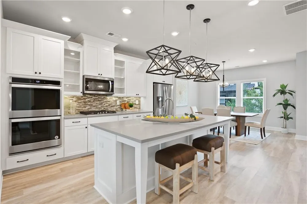 504 Hampton Crossing Woodstock, GA 30188