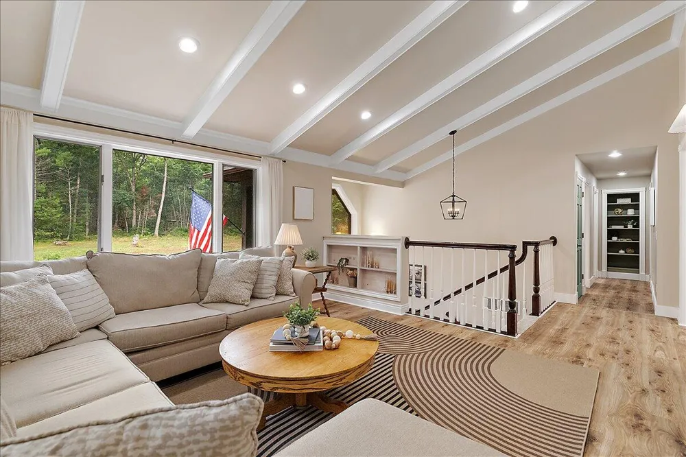 3729 S Walnut Avenue White Cloud, MI 49349