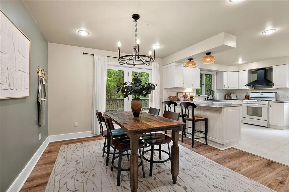 3729 S Walnut Avenue White Cloud, MI 49349