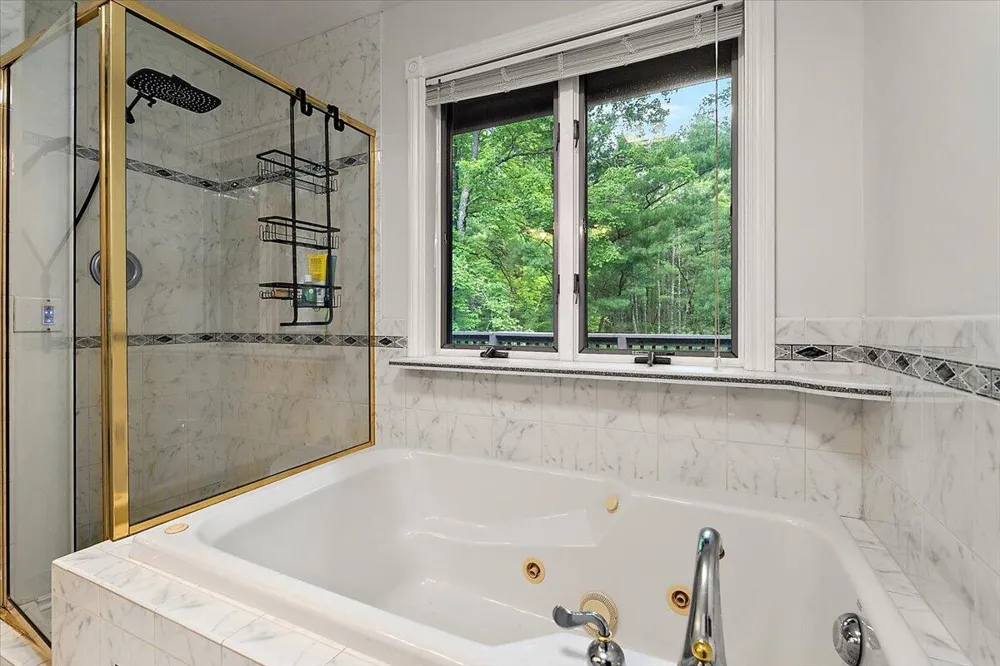 3729 S Walnut Avenue White Cloud, MI 49349
